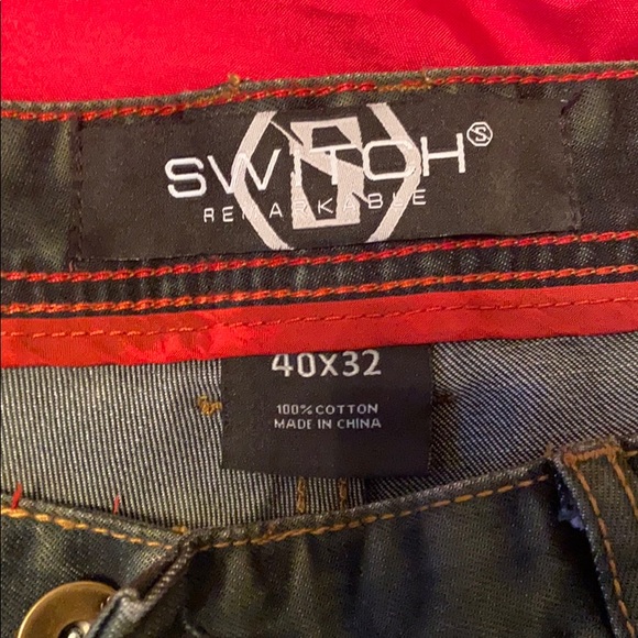 Two pairs of switch jeans - Picture 3 of 8